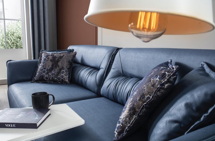 Saga Sofa Set