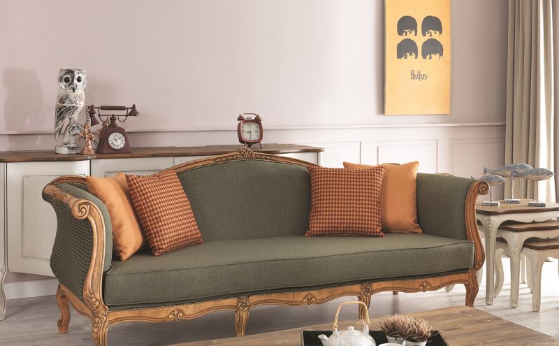 Vintage Sofa Set